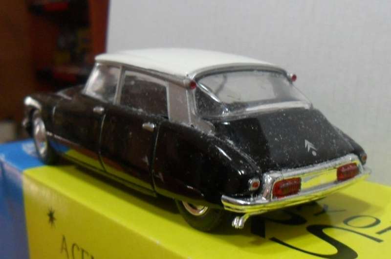 DEL PRADO 1964 CITROEN DS 19   " THE ULTIMATE CAR COLLECTION "FAIRLY  GOOD  CONDITION UNBOXED