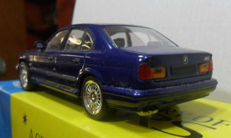 DEL PRADO 1985 BMW  M5   " THE ULTIMATE CAR COLLECTION "MINT CONDITION UNBOXED