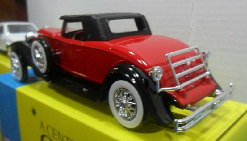 SOLIDO  1930 DUESENBERG MODEL J ROADSTER   " A CENTURY OF CARS SERIES "  MINT BOXED      .