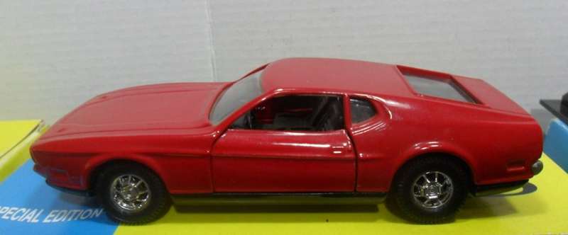 CORGI 1971 FORD MUSTANG  - " A CENTURY OF CARS SERIES "  MINT - BOXED                              .