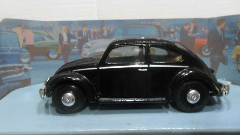 DINKY DY - 6  1951  VOLKSWAGEN [ BLACK VERSION ] MODEL IS MINT BUT BOX IS POOR.