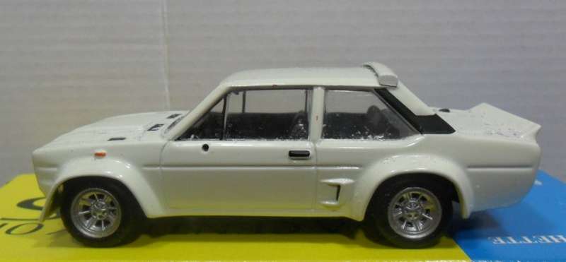 DEL PRADO  1976 FIAT ABARTH 131 " ULTIMATE CAR COLLECTION "  GOOD CONDITION- MISSING SIDE MIRRORS