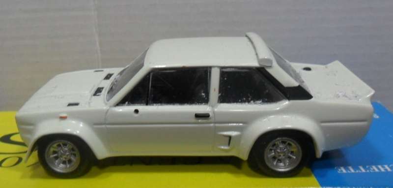 DEL PRADO  1976 FIAT ABARTH 131 " ULTIMATE CAR COLLECTION "  GOOD CONDITION- MISSING SIDE MIRRORS