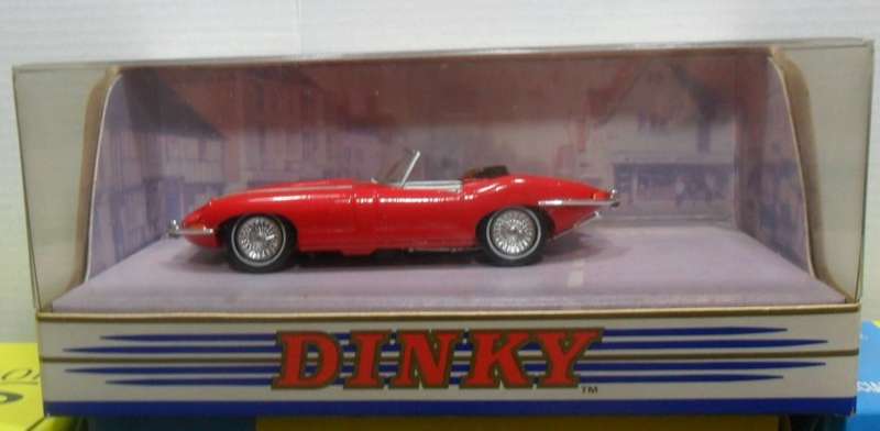 DINKY DY - 18 1968 JAGUAR " E " TYPE MK. 1 1/2  ABSOLUTELY  MINT CONDITION - BOXED.