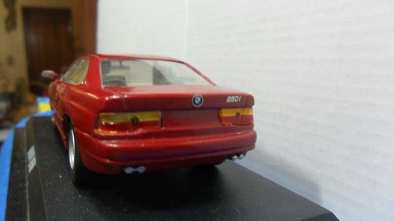 DEL PRADO 1991 BMW 850i V12   "THE ULTIMATE CAR COLLECTION " IN MINT CONDITION WITH THE DISPLAY BASE