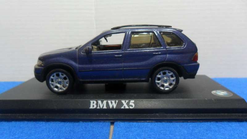 DEL PRADO  1999 BMW X5 SUV   "THE ULTIMATE CAR COLLECTION " IN GOOD CONDITION WITH THE DISPLAY BASE