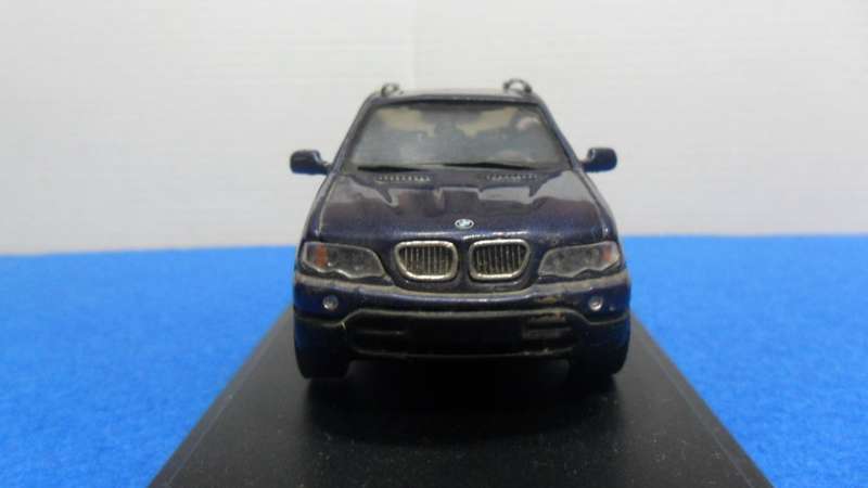 DEL PRADO  1999 BMW X5 SUV   "THE ULTIMATE CAR COLLECTION " IN GOOD CONDITION WITH THE DISPLAY BASE