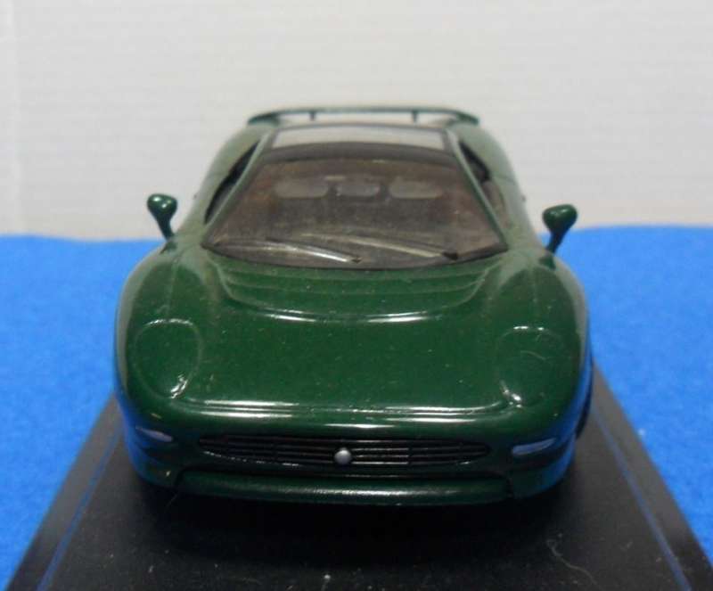 DEL PRADO 1993 JAGUAR  XJ  220     " THE ULTIMATE CAR COLLECTION "MINT CONDITION