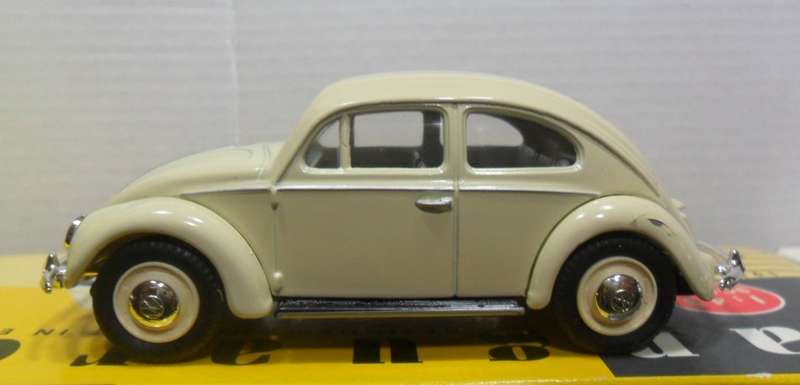 VANGUARDS VA12000  VW SPIT-SCREEN BEETLE [BEIGE VERSION ] MINT EXCEPT FOR A PAINT CHIP - BOXED