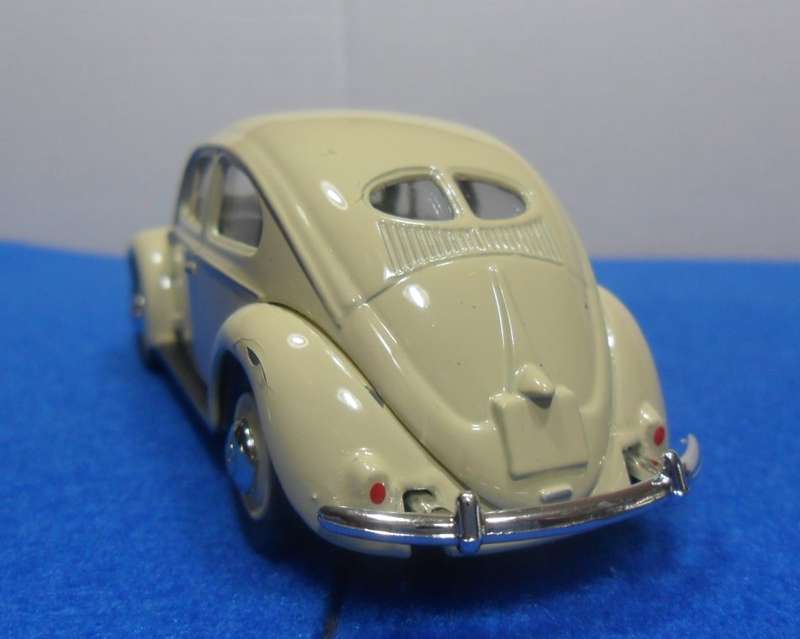 VANGUARDS VA12000  VW SPIT-SCREEN BEETLE [BEIGE VERSION ] MINT EXCEPT FOR A PAINT CHIP - BOXED