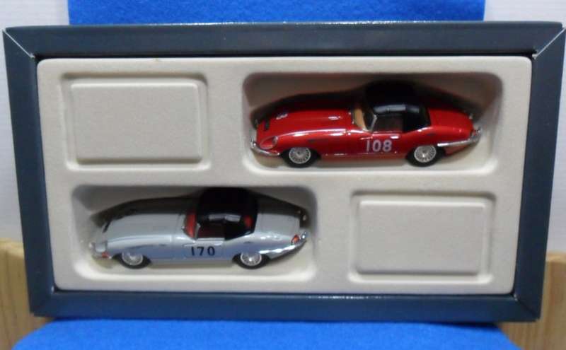 STUNNING CORGI 97701 - JAGUAR 'E' TYPE. ( 2 RACING E-TYPE  SUPERCATS - LIMITED EDITION ) MINT  BOXED