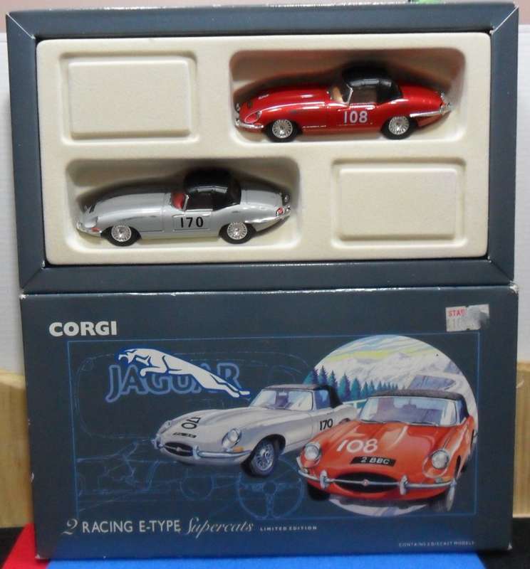 STUNNING CORGI 97701 - JAGUAR 'E' TYPE. ( 2 RACING E-TYPE  SUPERCATS - LIMITED EDITION ) MINT  BOXED