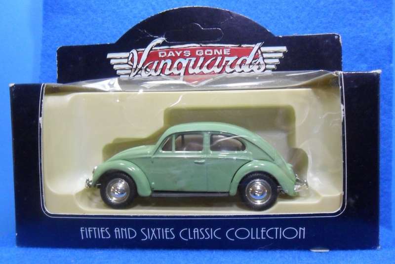 STUNNING VANGUARDS 72001 - 1952 VW BEETLE - "FIFTIES AND SIXTIES CLASSIC COLLECTION  " MINT - BOXED