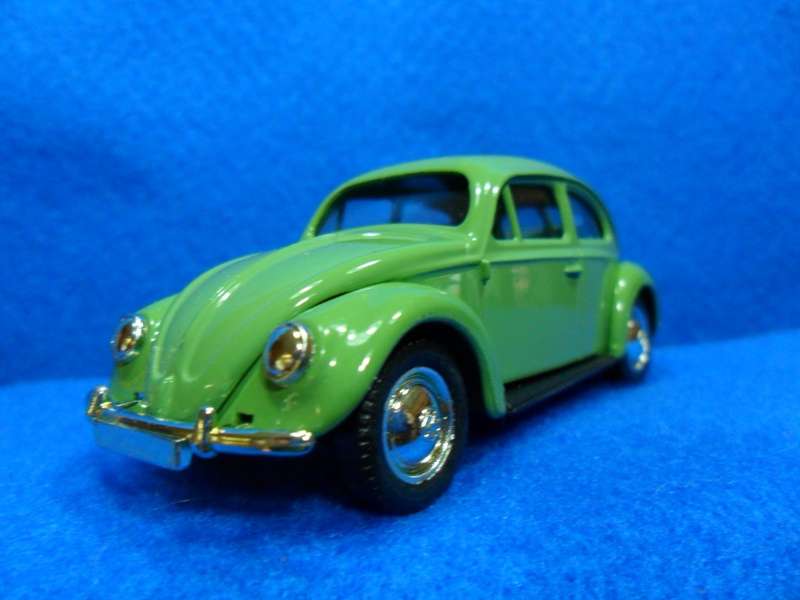 STUNNING VANGUARDS 72001 - 1952 VW BEETLE - "FIFTIES AND SIXTIES CLASSIC COLLECTION  " MINT - BOXED