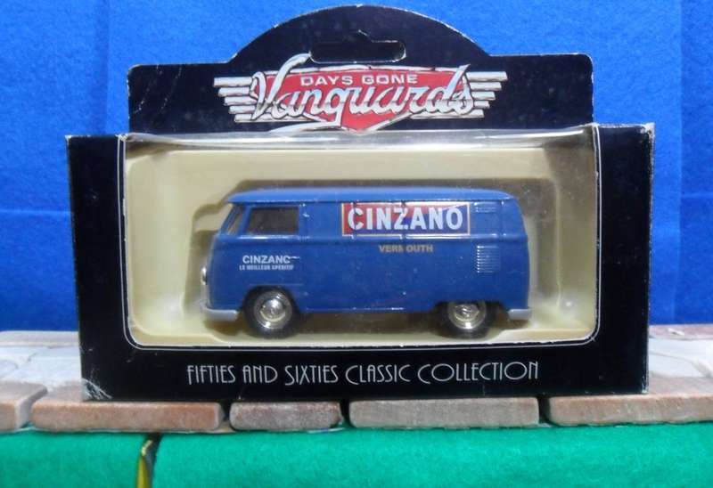 STUNNING LLEDO 73000 - 1955 VW  KOMBI  VAN  - " CINZANO VERMOUTH " MINT - BOXED