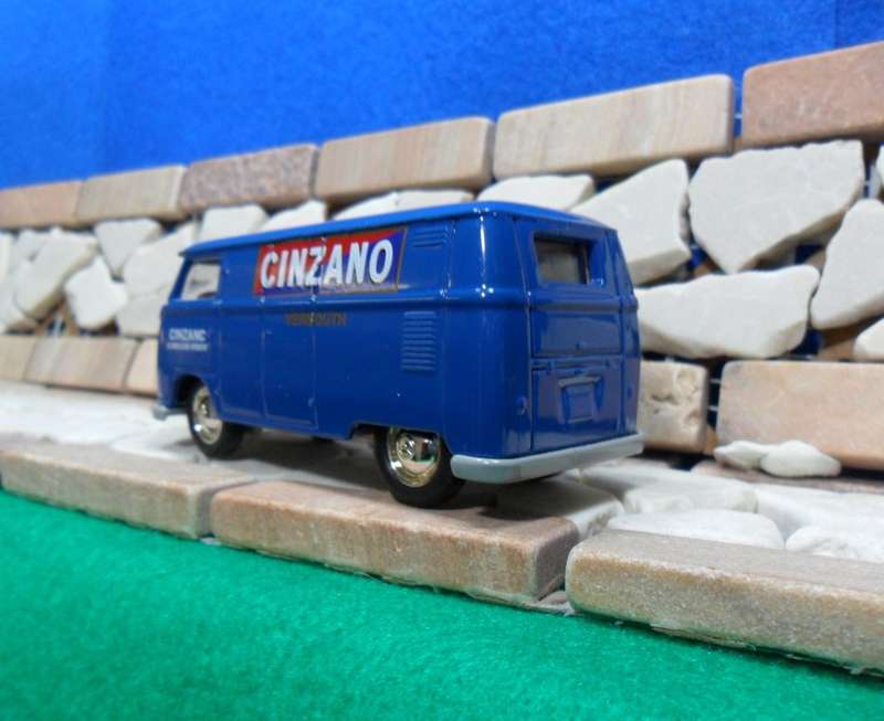 STUNNING LLEDO 73000 - 1955 VW  KOMBI  VAN  - " CINZANO VERMOUTH " MINT - BOXED