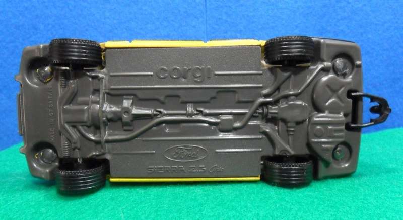 RARE CORGI 299 FORD SIERRA 2.3 GHIA ( MADE IN GT BRITAIN ) MINT WITH FAIR TO POOR ORIGINAL BOX