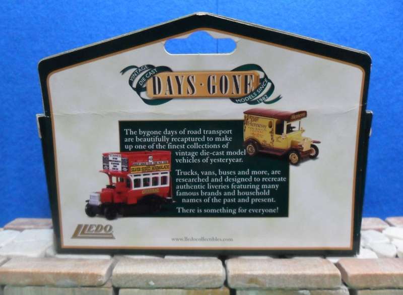 RARE LLEDO DAYS - GONE  DG 166000 - SWB  LAND ROVER  - " RAF MOUNTAIN  RESCUE " MINT - BOXED
