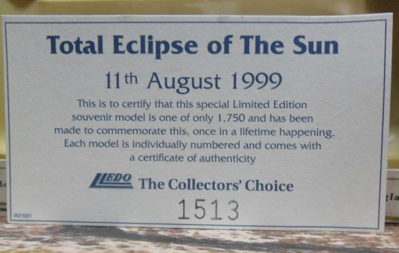 STUNNING LTD EDITION  LLEDO - 1950'S VW KOMBI  " TOTAL ECLIPSE OF THE SUN  1999  " MINT - BOXED