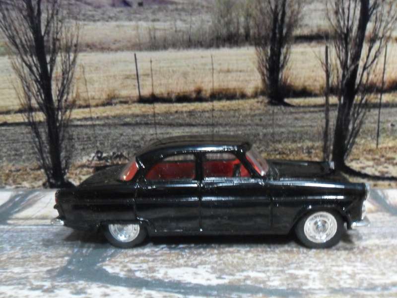 STUNNING CORGI D 710 - 1956 - 62  FORD ZEPHYR MARK 2  ( CORGI CLASSIC CARS )  MINT WITH ORIGINAL BOX