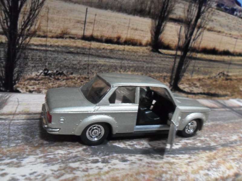 STUNNING SOLIDO 1966 BMW 2002 TURBO " A CENTURY OF CARS SERIES " MINT BOXED