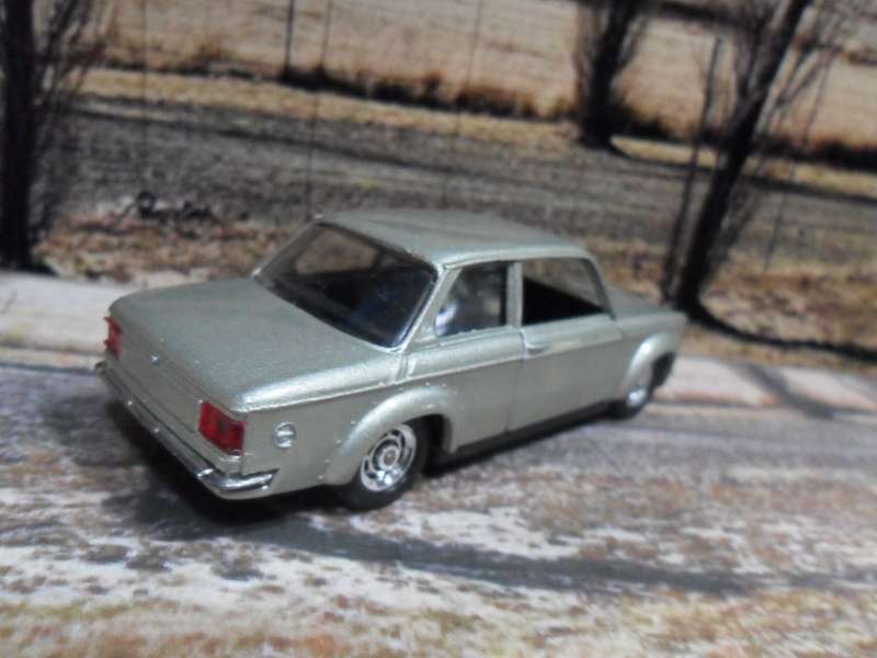 STUNNING SOLIDO 1966 BMW 2002 TURBO " A CENTURY OF CARS SERIES " MINT BOXED