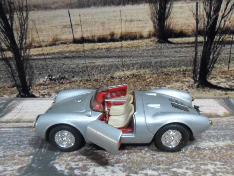 STUNNING SCHUCO 27002 1956 PORSCHE 550  SPYDER   " MINT WITH THE ORIGINAL DISPLAY BOX.