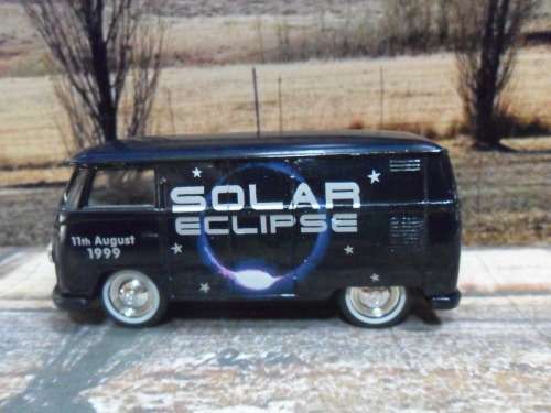 STUNNING LTD EDITION  LLEDO - 1950'S VW KOMBI  " TOTAL ECLIPSE OF THE SUN  1999  " MINT - BOXED