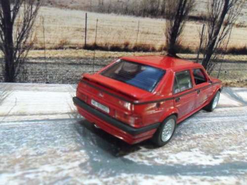 STUNNING NOREV  1985-92   ALFA ROMEO 75  ( MILANO ) VERY GOOD CONDITION -  MISSING  RHS  SIDE MIRROR