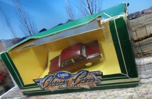 RARE, STUNNING " MUST HAVE " CORGI 0708/2  1963  FORD LOTUS CORTINA MK l  -  MINT - FAIR DISPLAY BOX