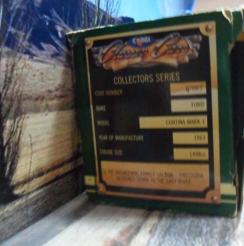 RARE, STUNNING " MUST HAVE " CORGI 0708/2  1963  FORD LOTUS CORTINA MK l  -  MINT - FAIR DISPLAY BOX