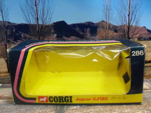 ABSOLUTELY STUNNING , VERY RARE 1974  CORGI NO  286 -  JAGUAR XJ12C  - MINT COND - FAIR DISPLAY  BOX