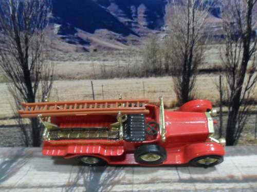 RARE , STUNNING MATCHBOX NO Y - 6 D  1920  ROLLS - ROYCE FIRE ENGINE -  MINT CONDITION - GOOD  BOX