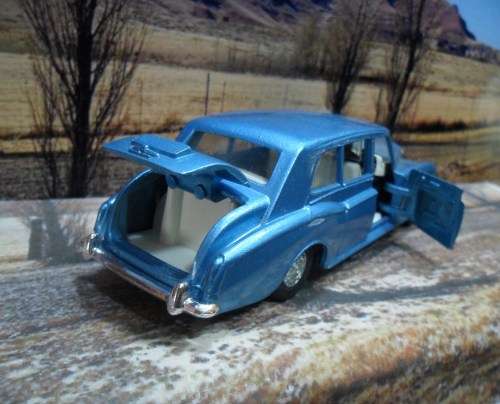 RARE , ABSOLUTELY STUNNING 1977 DINKY  NO  124 -  ROLLS ROYCE PHANTOM  V  -  MINT -  ORIGINAL  BOX