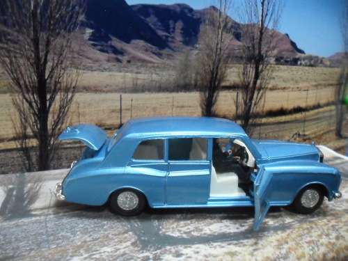 RARE , ABSOLUTELY STUNNING 1977 DINKY  NO  124 -  ROLLS ROYCE PHANTOM  V  -  MINT -  ORIGINAL  BOX