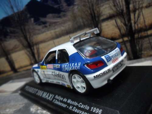 STUNNING IXO / DeAGOSTINI - 1996 PEUGEOT 306 MAXI  `RALLY CAR COLLECTION` MINT IN ORIG  DISOLAY CASE