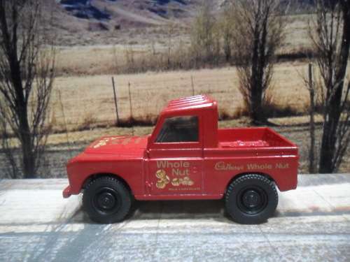 RARE , STUNNING 1998   CORGI NO  61209  -   SWB LAND ROVER  ` CADBURY WHOLE NUT `    MINT  BOXED