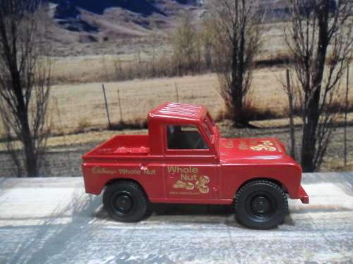 RARE , STUNNING 1998   CORGI NO  61209  -   SWB LAND ROVER  ` CADBURY WHOLE NUT `    MINT  BOXED