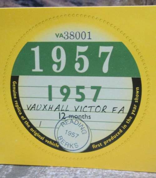 RARE LTD EDITION  VANGUARDS NO  VA 38001   1957  VAUXHALL VICTOR  F - SERIES  MK l -  MINT - BOXED