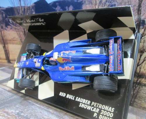 MINICHAMPS  430 000086 - 2000 RED BULL SAUBER PETRONAS SHOWCAR  ` P . DINIZ   ` MINT IN DISPLAY CASE