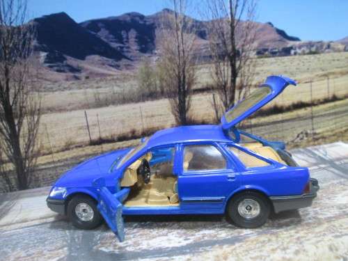 EXTREMELY RARE ,  STUNNING 1981  CORGI   FORD SIERRA 2.3 GHIA   -  VERY GOOD COND -  NO  BOX