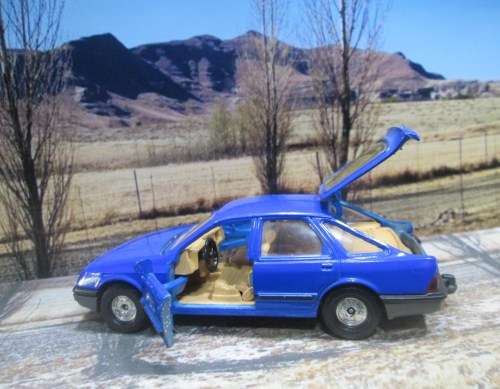 EXTREMELY RARE ,  STUNNING 1981  CORGI   FORD SIERRA 2.3 GHIA   -  VERY GOOD COND -  NO  BOX