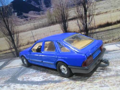 EXTREMELY RARE ,  STUNNING 1981  CORGI   FORD SIERRA 2.3 GHIA   -  VERY GOOD COND -  NO  BOX