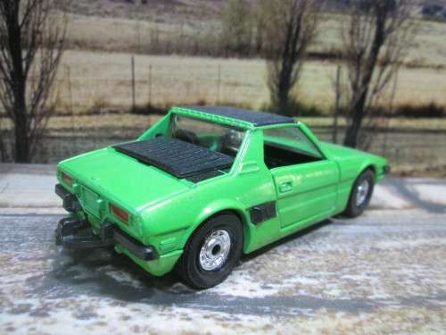 RARE ,  ABSOLUTELY STUNNING 1975  CORGI NO  314 -  FIAT X 19 - BERTONE  -  VERY GOOD COND -  NO  BOX