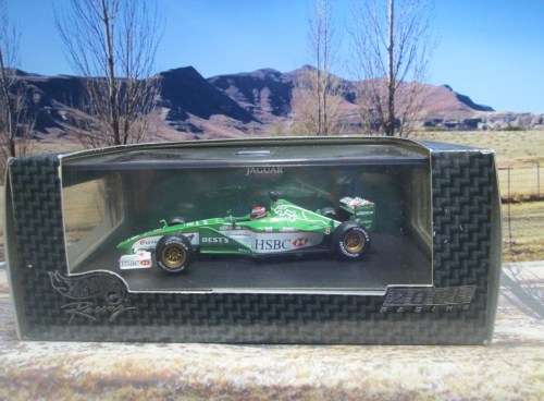 HOT WHEELS  NO 26753   2000  JAGUAR  R1  ` JOHNNY  HERBERT  ` -  MINT  -  BOXED WITH  DISPLAY CASE