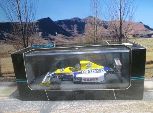 STUNNING ONYX  085  -  1990  WILLIAMS RENAULT FW13B   ` T.  BOUTSEN ``  MINT IN DISPLAY CASE AND BOX