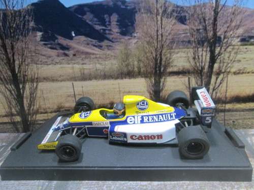 STUNNING ONYX  085  -  1990  WILLIAMS RENAULT FW13B   ` T.  BOUTSEN ``  MINT IN DISPLAY CASE AND BOX