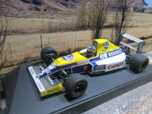 STUNNING ONYX  085  -  1990  WILLIAMS RENAULT FW13B   ` T.  BOUTSEN ``  MINT IN DISPLAY CASE AND BOX