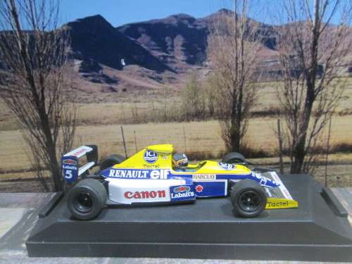 STUNNING ONYX  085  -  1990  WILLIAMS RENAULT FW13B   ` T.  BOUTSEN ``  MINT IN DISPLAY CASE AND BOX