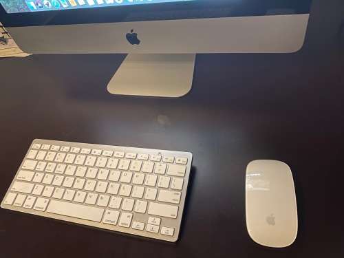 iMac 21.5` 3.0Ghz, 8GB RAM, 500GB HDD, Magic mouse and keyboard